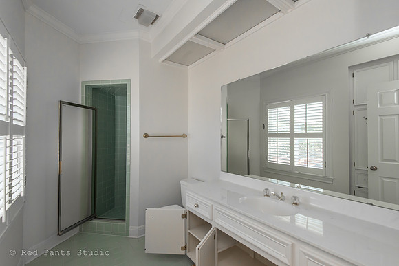 Foursquare Builders - Balcones